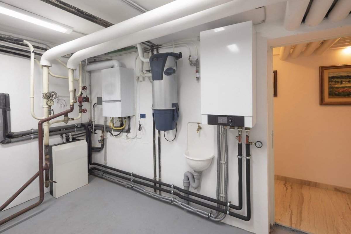 Commercial Gas Engineer in Barry